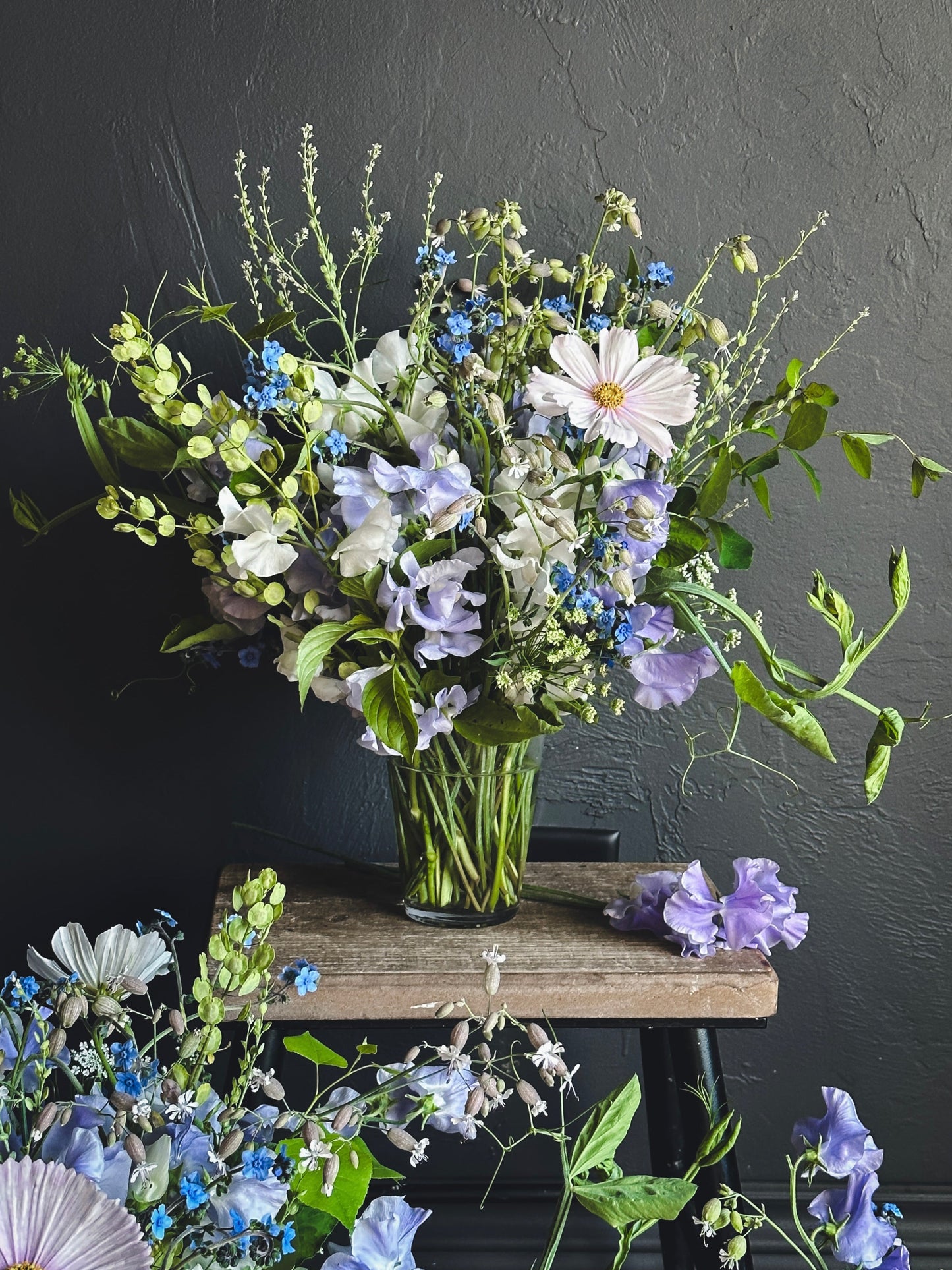 2025 PREORDER - Weekly Lush Garden Centerpiece (1 Month of Flowers)