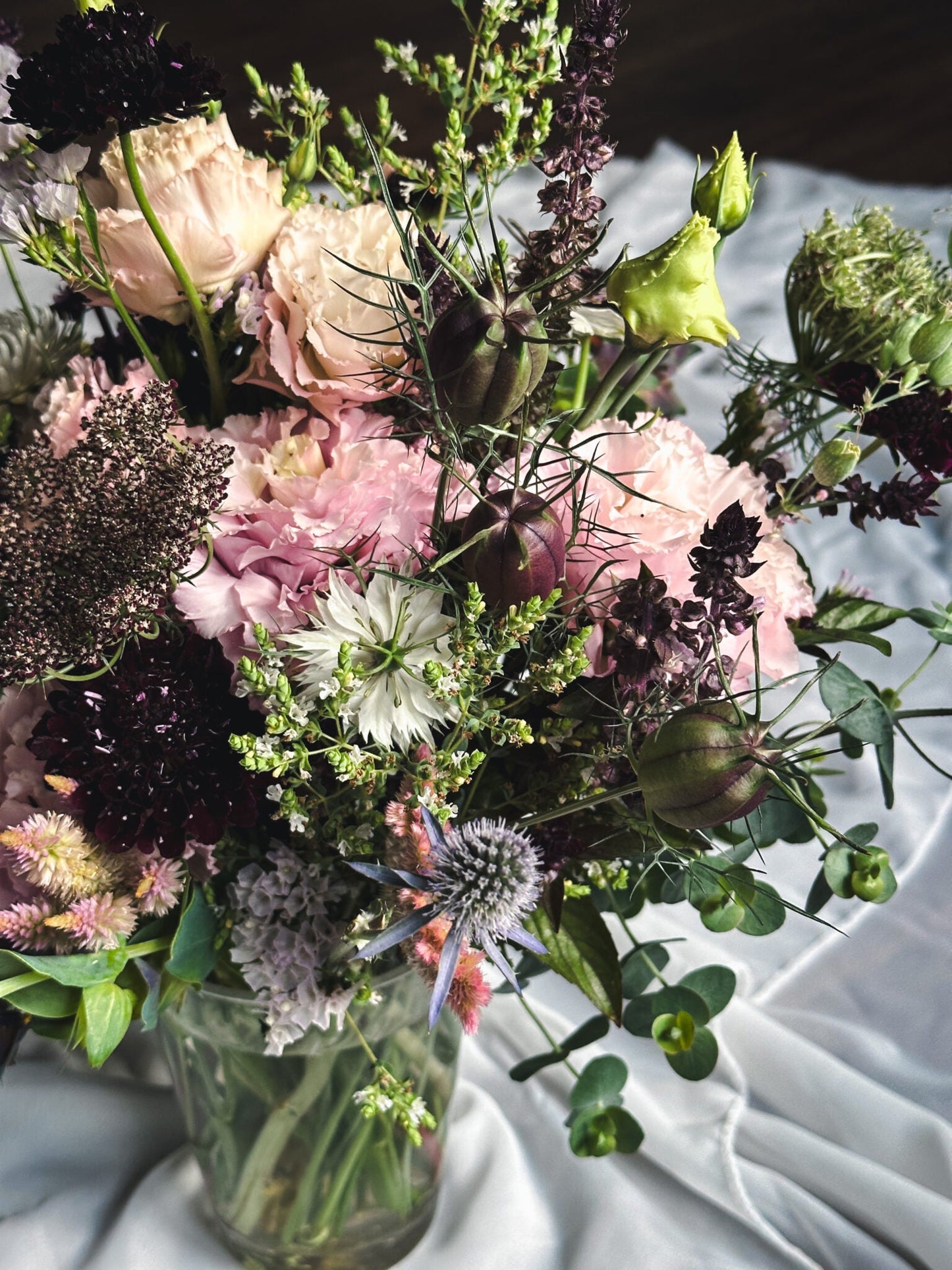 2025 PREORDER - Weekly Lush Garden Centerpiece (1 Month of Flowers)